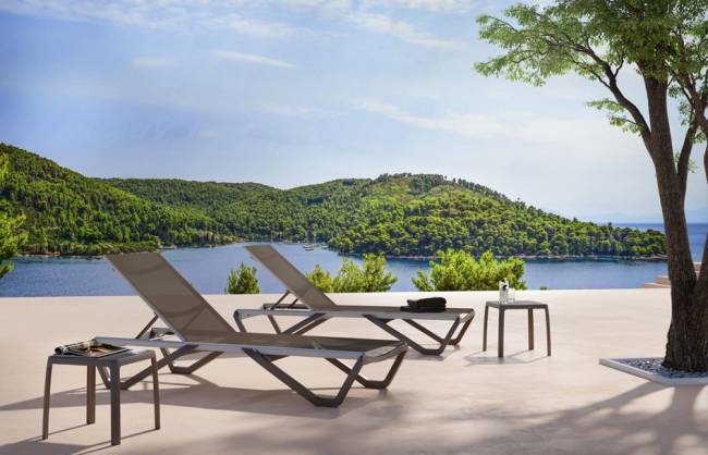 Шезлонг-лежак металлический Wave белый, тортора 1910х715х300 мм Шезлонг-лежак металлический Wave белый, тортора 1910х715х300 мм