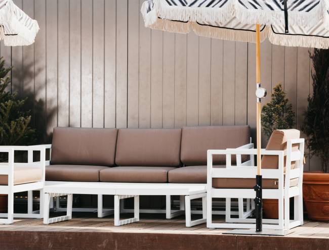 Комплект пластиковой мебели Mykonos XL белый, светло-коричневый