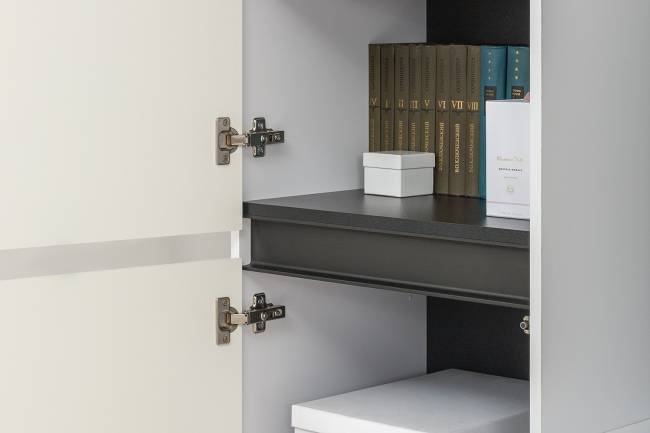 Два шкафа Сидней с дверками и один шкаф Сидней с ящиком цвет белый/чёрный/МДФ белый глянец Два шкафа Сидней с дверками и один шкаф Сидней с ящиком цвет белый/чёрный/МДФ белый глянец