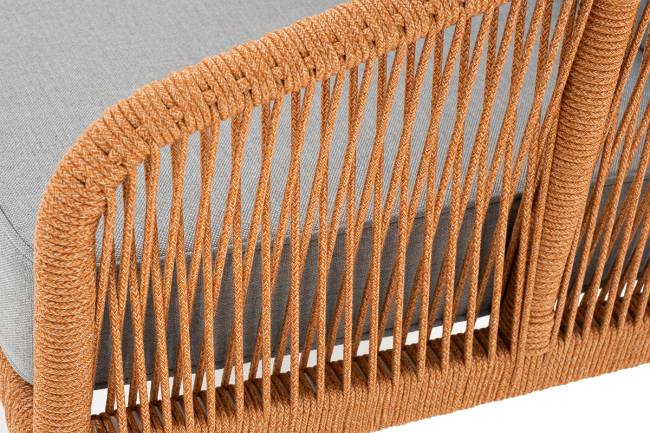 "Канны" диван 2-местный плетеный из роупа, каркас алюминий светло-серый (RAL7035) муар, роуп оранжевый меланж круглый, ткань светло-серая