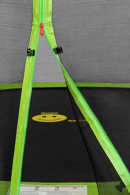 Батут "Smile outside", зеленый 8ft с защитной сеткой и лестницей Батут "Smile outside", зеленый 8ft с защитной сеткой и лестницей