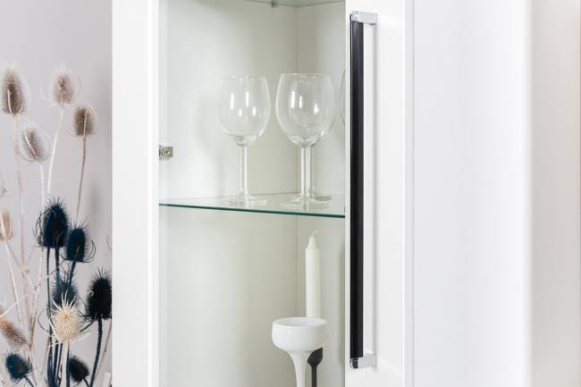 Два комода для аппаратуры с полками и пенал со стеклом Валенсия цвет белый шагрень Два комода для аппаратуры с полками и пенал со стеклом Валенсия цвет белый шагрень