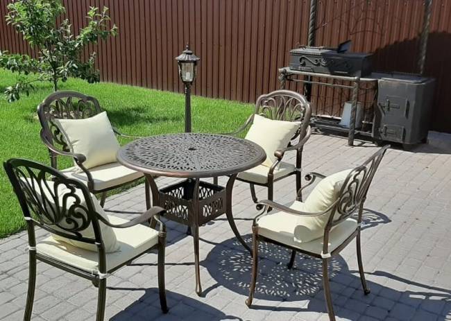 Мебель из металла Palermo 4 с круглым столом Мебель из металла Palermo 4 с круглым столом