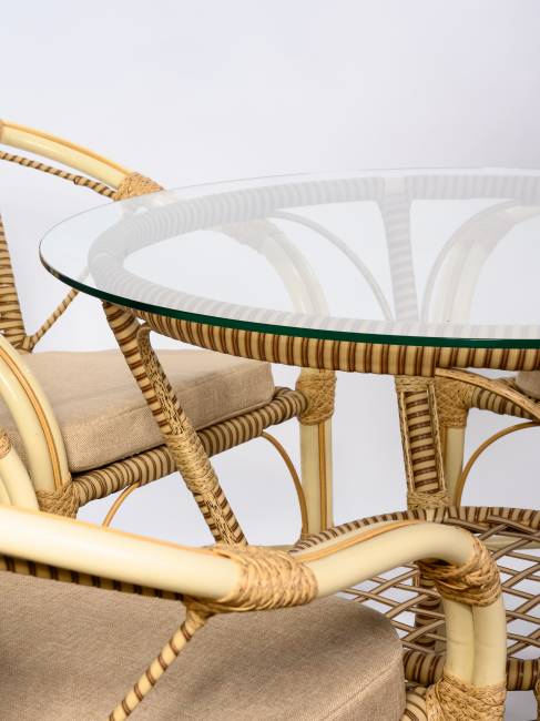 Стол Bali (Бали) из искусственного ротанга, слоновая кость Стол Bali (Бали) из искусственного ротанга, слоновая кость