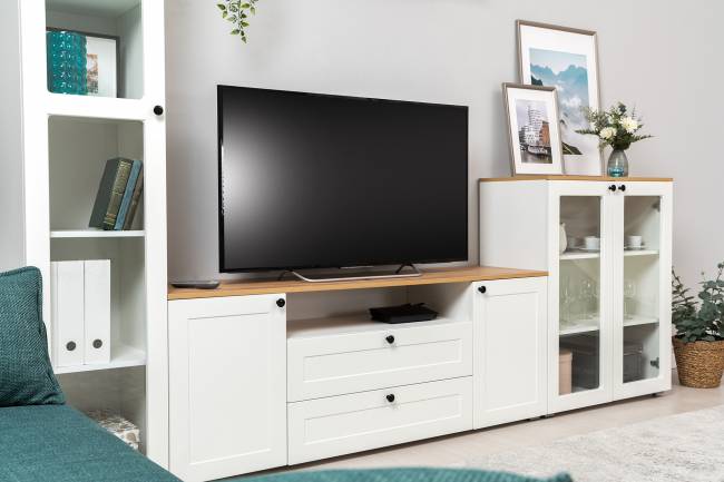 Тумба под ТВ Остин 16.47 цвет белый шагрень/дуб крафт золотой Тумба под ТВ Остин 16.47 цвет белый шагрень/дуб крафт золотой