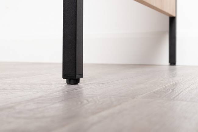 Стол письменный Брюс 12.157 цвет чёрный/Battle rock Santiago/столешница МДФ ель карпатская Стол письменный Брюс 12.157 цвет чёрный/Battle rock Santiago/столешница МДФ ель карпатская