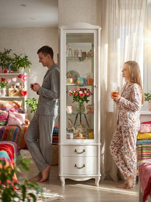 Шкаф-витрина Джульетта, молочный дуб Л Шкаф-витрина Джульетта, молочный дуб Л